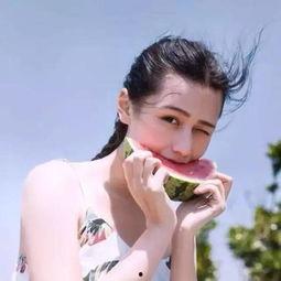 娱乐吃瓜酱女生名字带玉,娱乐吃瓜酱女生名字的雅致演绎