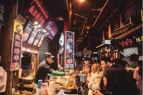 长沙夜生活娱乐吃瓜酱,娱乐美食，不夜之城魅力无限