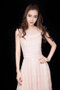 娱乐圈吃瓜杨颖是谁啊,揭秘杨颖的明星之路